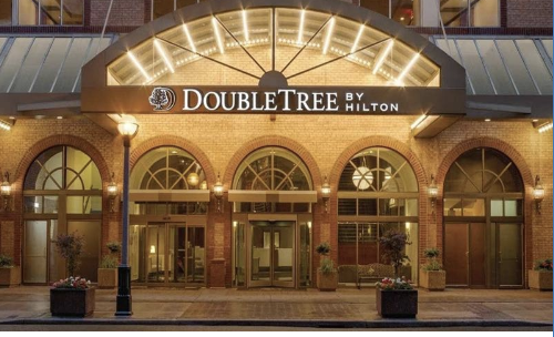 DOUBRETREE BY HILTON TORONTO DOWNTOWN