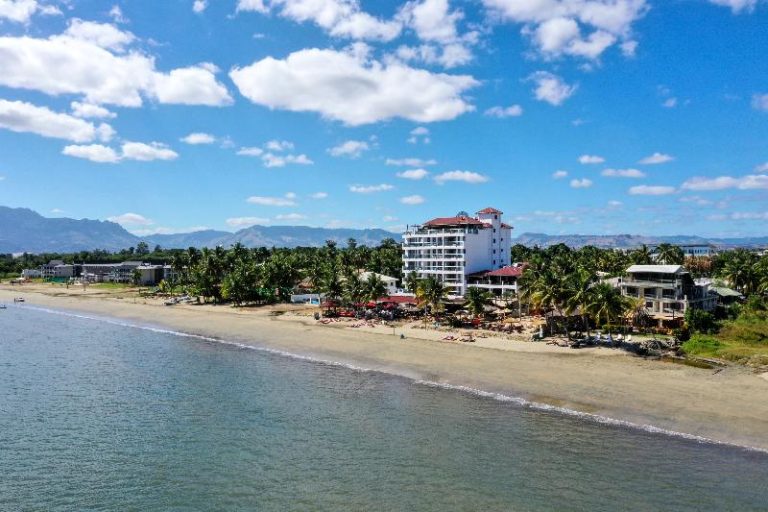 RAMADA SUITES BY WYNDHAM WAILOALOA BEACH FIJI